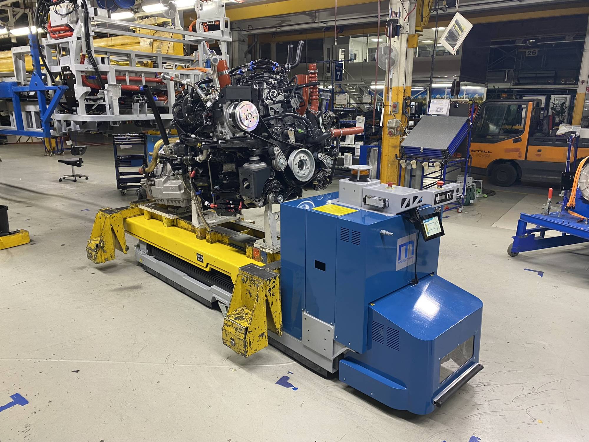 table élévatrice électrique mobile multidirectionnelle