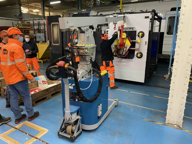 Entreprise de location d'une grue d'atelier électrique à Lyon : 12MO Evolutive S180 v2 (1000 KG MAXI)